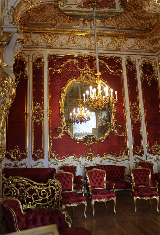 Red room (png)